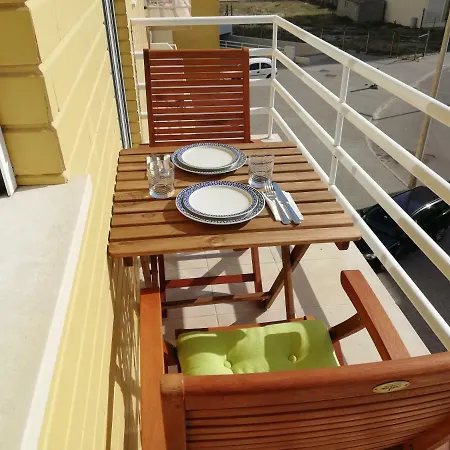 - Sea View * Peniche